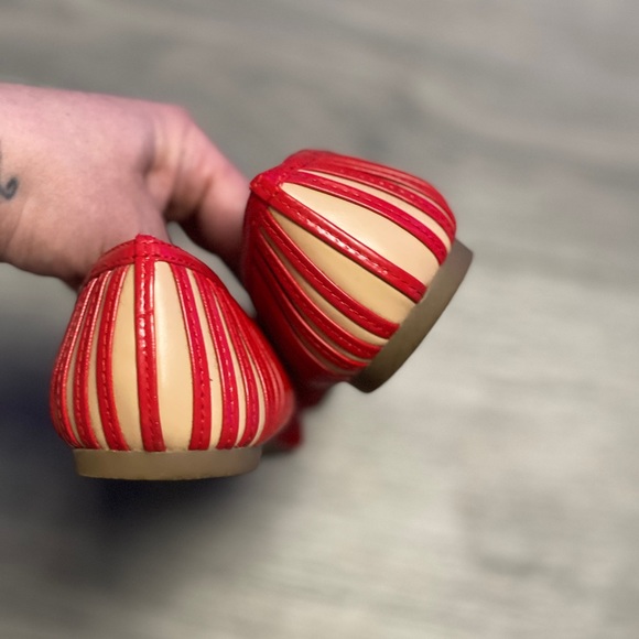 Jessica Simpson Women’s Goziti Ballet Flat - Picture 6 of 6